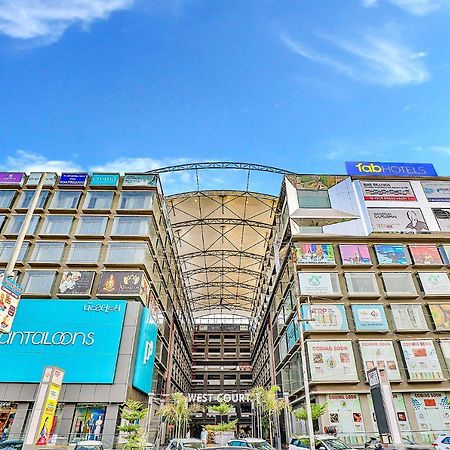 Fabhotel Parkland A Ahmedabad Exterior foto